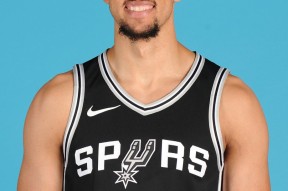 关键时刻圣安东尼奥马刺调整名单以备意大利杯，止住颓势环节打磨，底气十足，控场能力受关注的简单介绍-S15下注网站